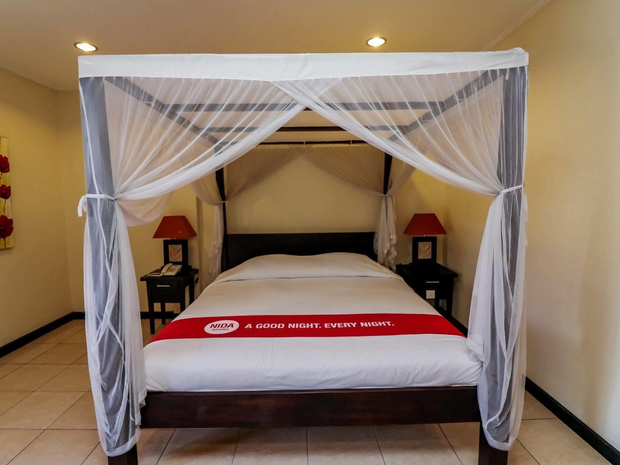 Hotel Intansari Денпасар Екстериор снимка