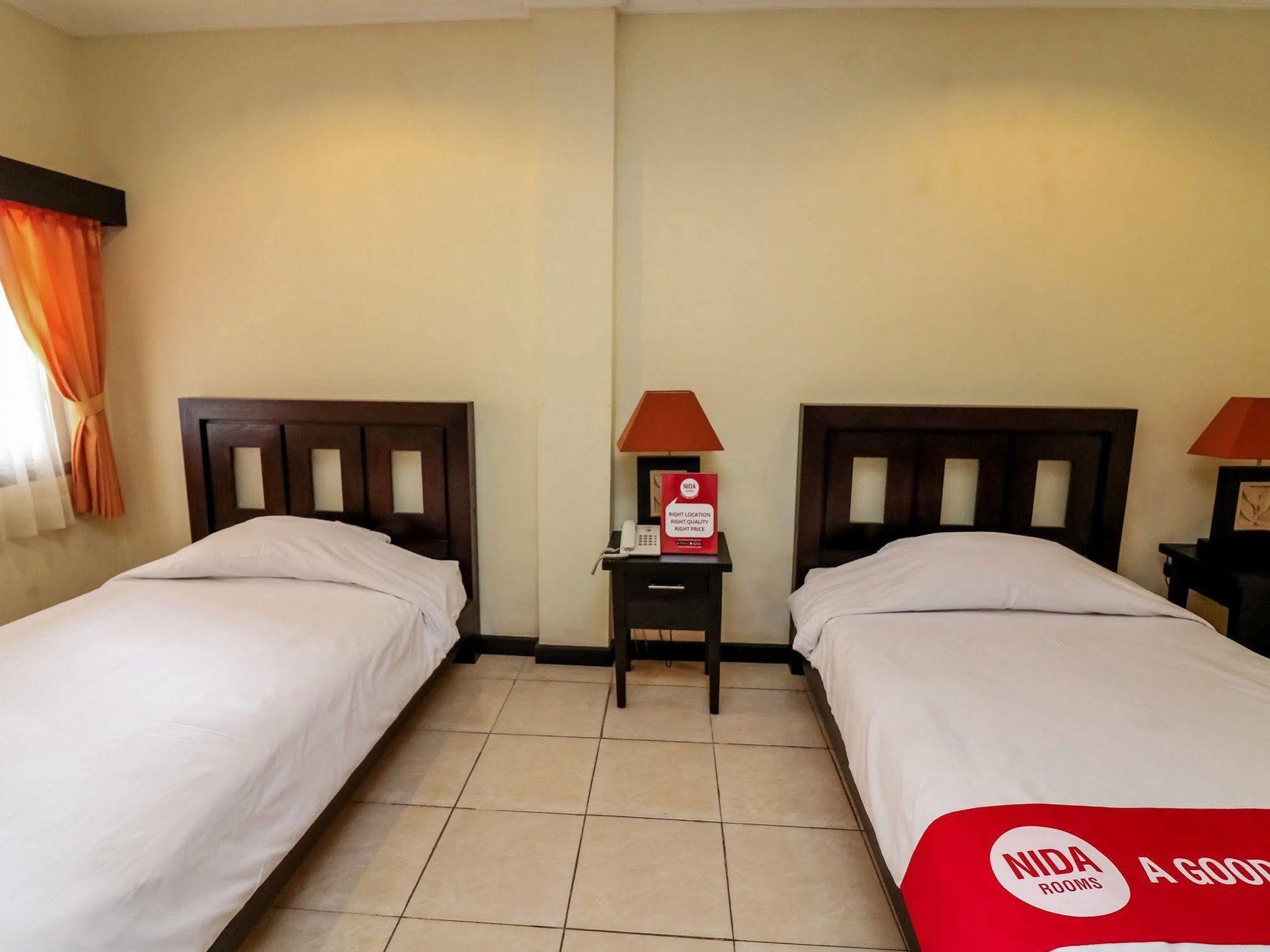 Hotel Intansari Денпасар Екстериор снимка